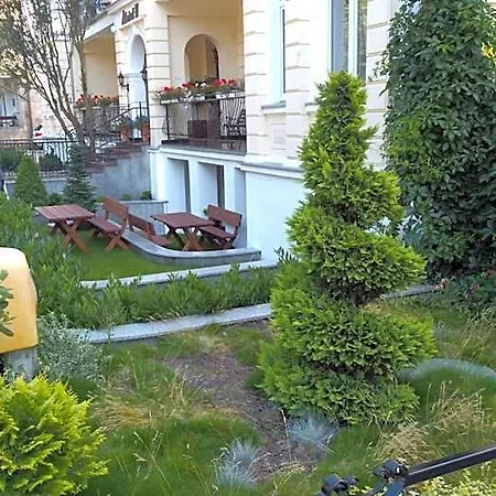 Admiral Ii Bed & Breakfast 3*