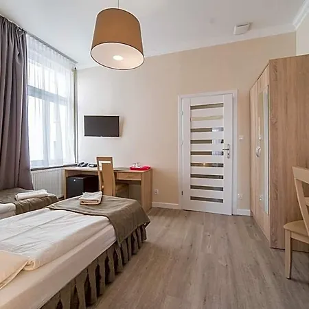 Bed & Breakfast Admiral Ii 3*