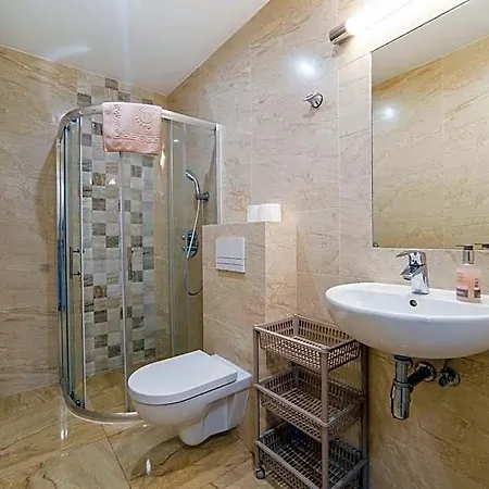 Admiral Ii Bed & Breakfast Swinoujscie