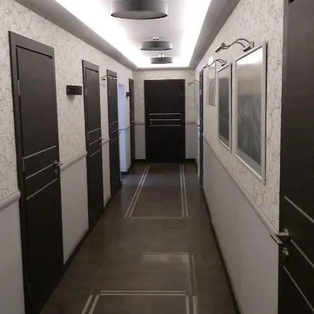 Admiral Ii Bed & Breakfast *