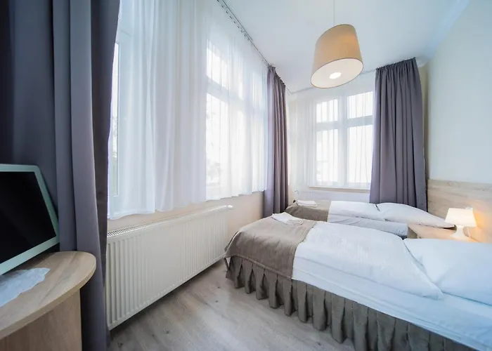 Alojamento de Acomodação e Pequeno-almoço Admiral Ii Świnoujście