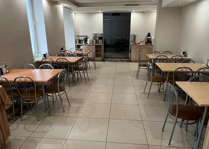 Alojamento de Acomodação e Pequeno-almoço Admiral Ii